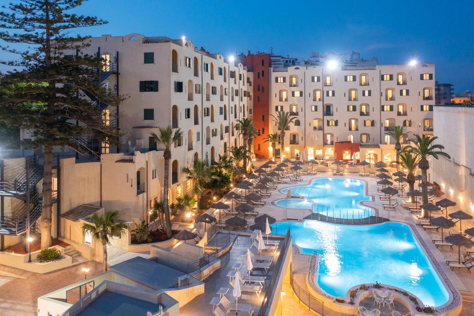 Hotel Hopps مازارا ديل فالو المظهر الخارجي الصورة