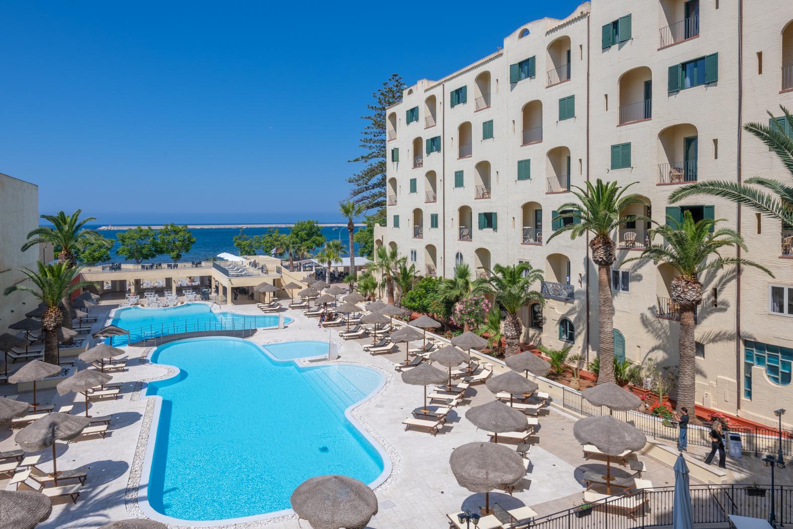 Hotel Hopps مازارا ديل فالو المظهر الخارجي الصورة